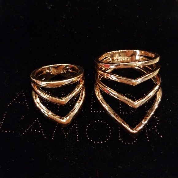 Gorgeous ring set - Picture 3 of 3